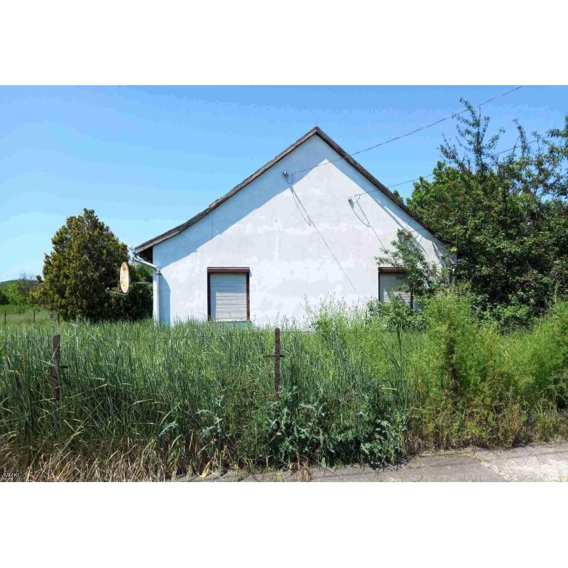 4065 Újszentmargita, Petőfi utca 74.