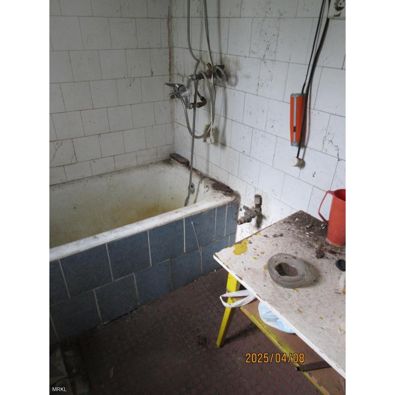 7000 Sárbogárd, Fehérvári utca 96.