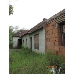 8557 Bakonyszentiván, Béke utca 8.