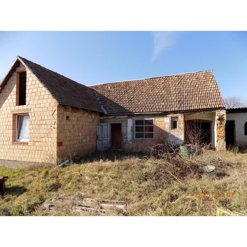 7725 Szebény, Szent István utca 32