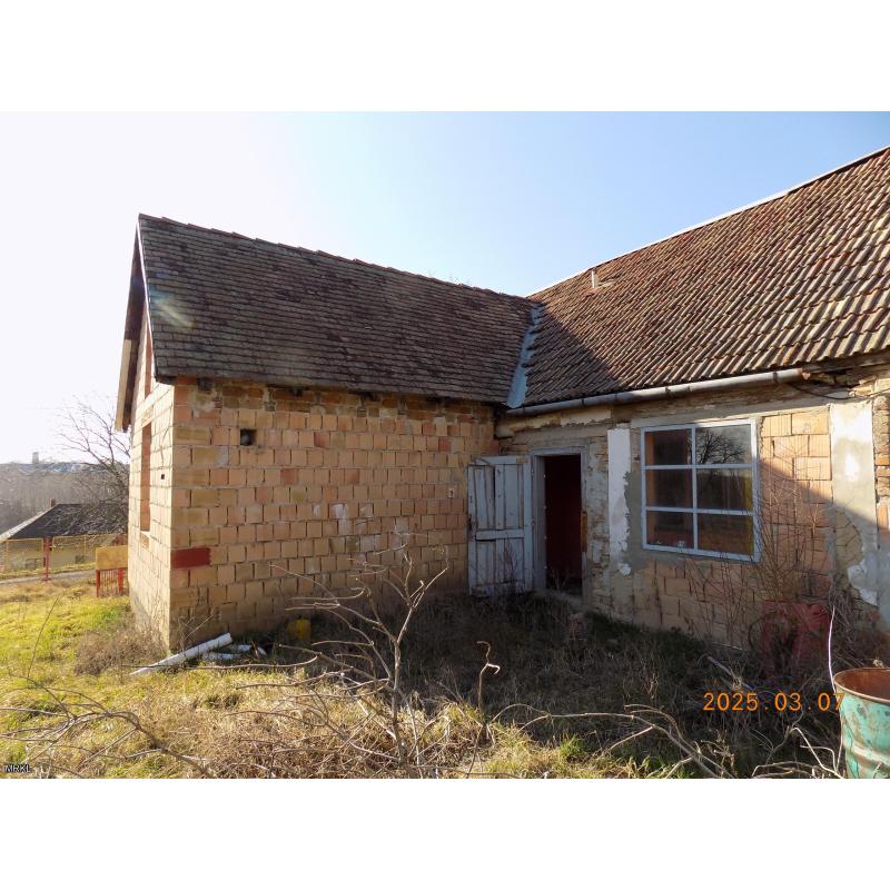 7725 Szebény, Szent István utca 32