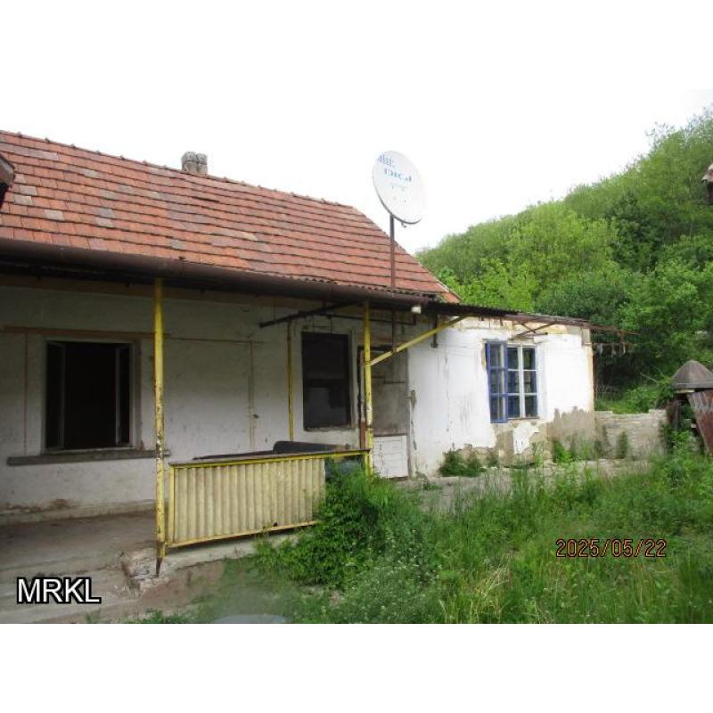 3663 Arló, Ady Endre út 22