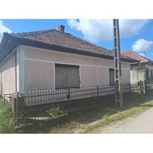 3594 Hejőpapi, Templom utca 28.