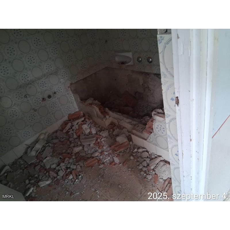 3450 Mezőcsát, Dobó utca 18