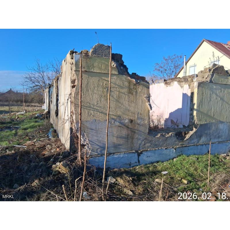 3360 Heves, Básthy utca 5.