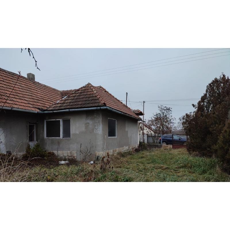 3378 Mezőszemere, Május 1. út 5.