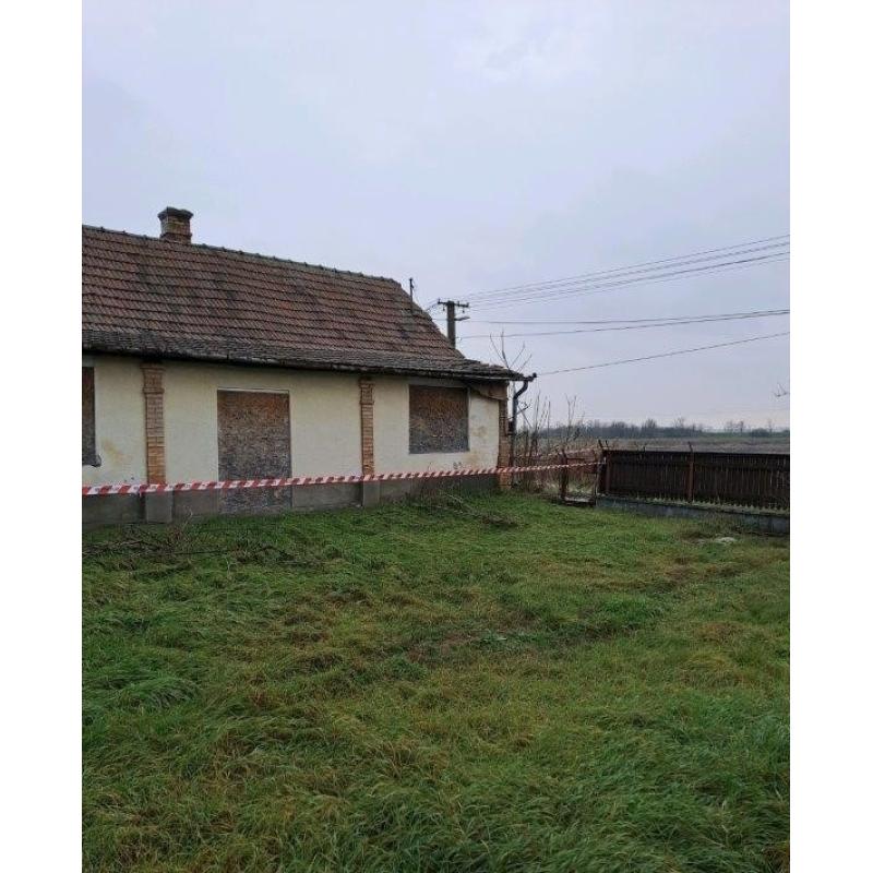 5143 Jánoshida, Szabadság tér 24.