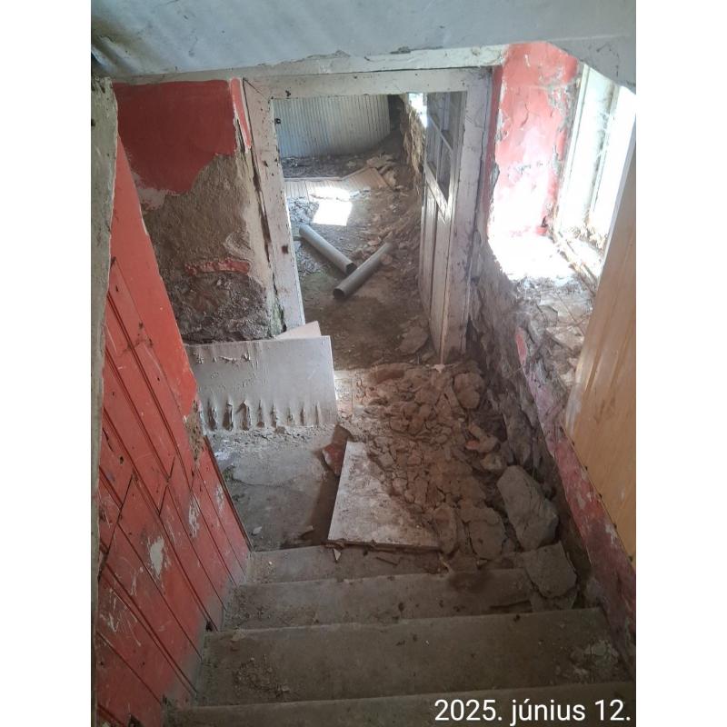 3250 Pétervására, Petőfi Sándor út 46.