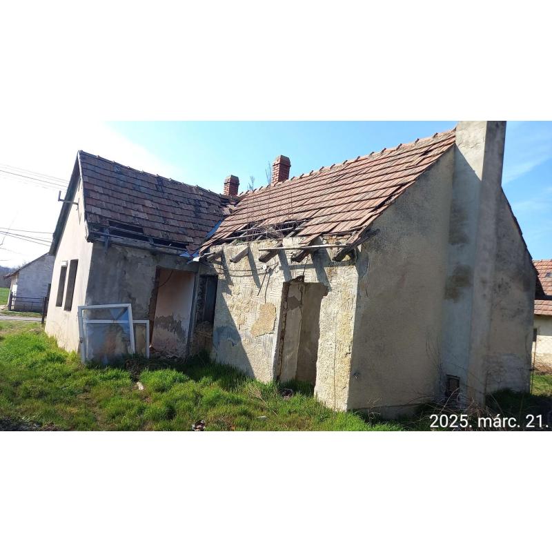 8716 Mesztegnyő, Béke utca 33.