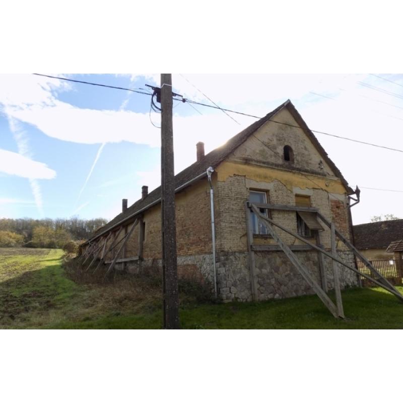 7343 Nagyhajmás, Fő utca 183.