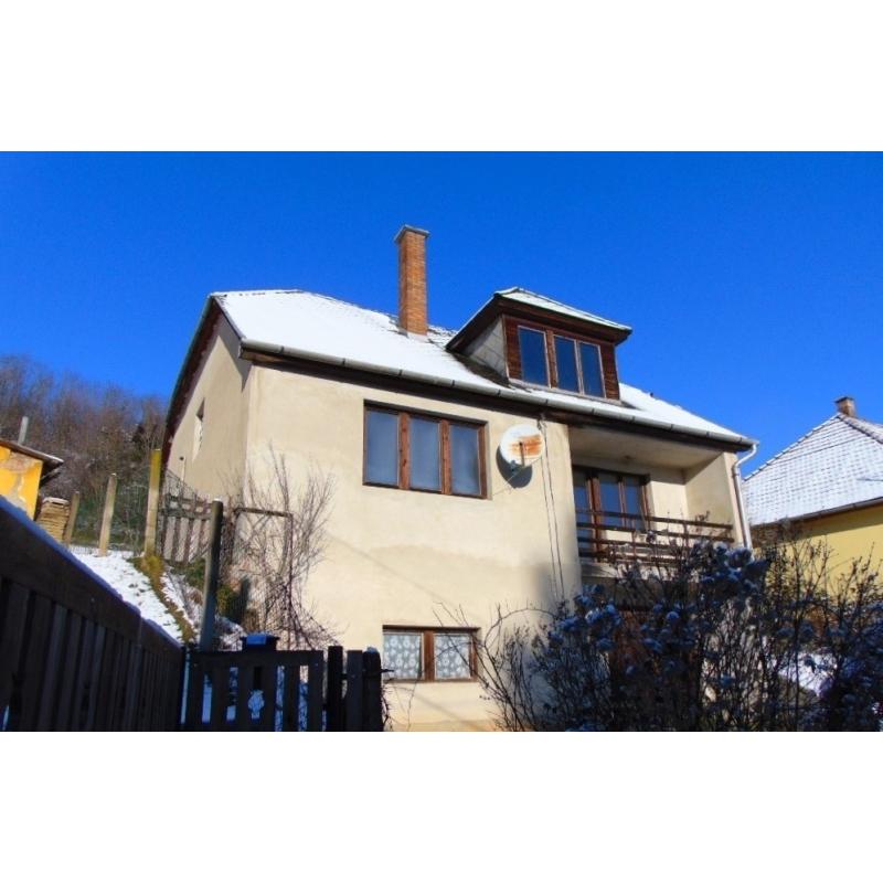 3121 Somoskőújfalu, Szikszó utca 53.