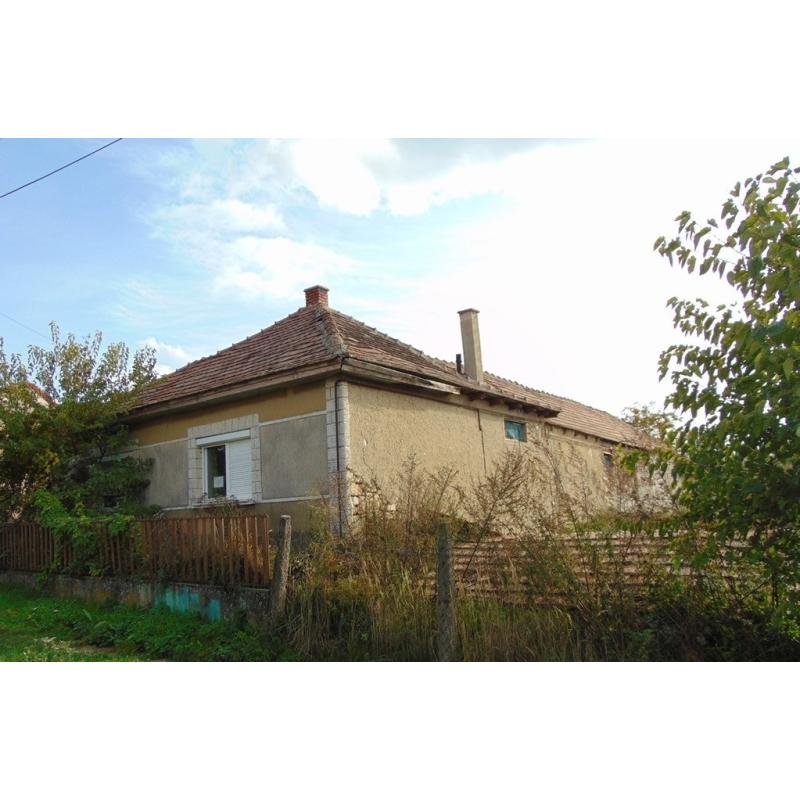 3905 Monok, Ady Endre utca 5.