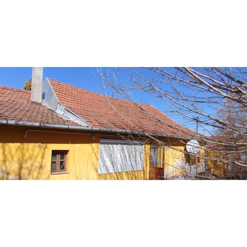 6100 Kiskunfélegyháza, Álmos utca 6.