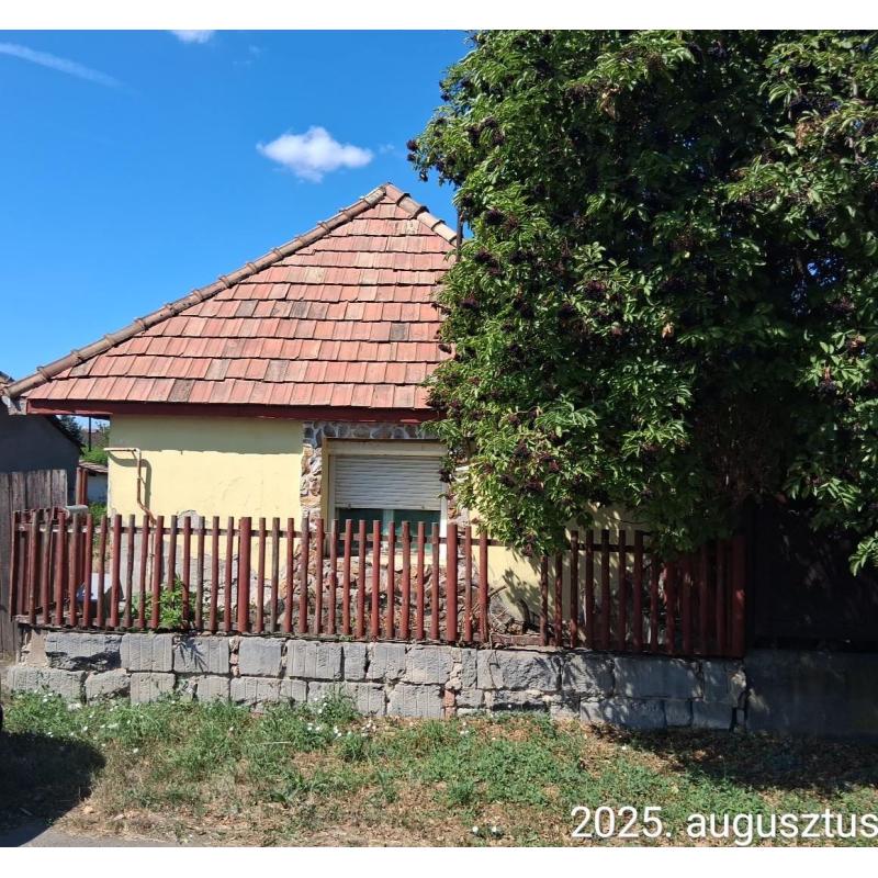 3021 Lőrinci, Rákóczi út 52.