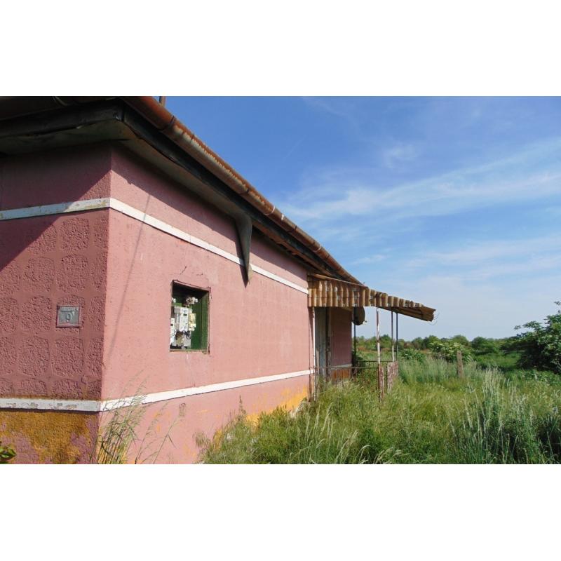 2435 Nagylók, Vörösmarty utca 9