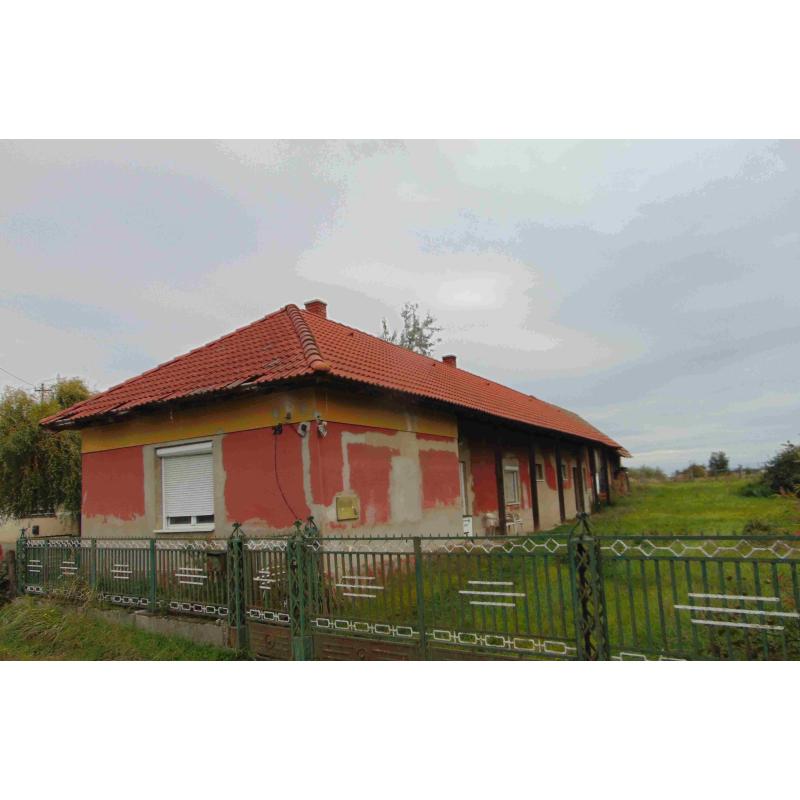 7561 Nagybajom, Kunmajor utca 29/A.