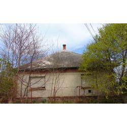 2740 Abony, Zrínyi MIklós utca 22.