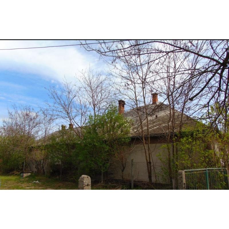 2740 Abony, Zrínyi MIklós utca 22.