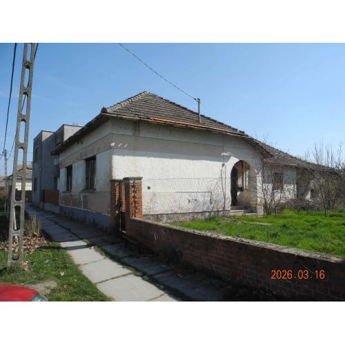 5475 Csépa, Béke utca 84