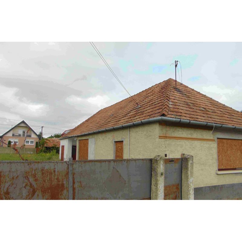 9144 Kóny, Köztársaság utca 3