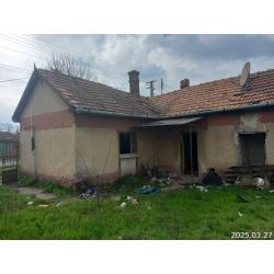 6050 Lajosmizse, Vásártér utca 4.