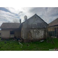 6050 Lajosmizse, Vásártér utca 4.