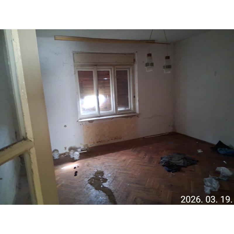 3360 Heves, Semmelweis Ignác utca 40