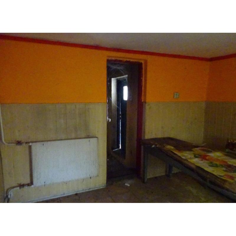 5837 Kisdombegyház, Hajnal utca 14