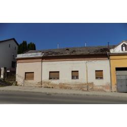 7090 Tamási, Szabadság utca 13