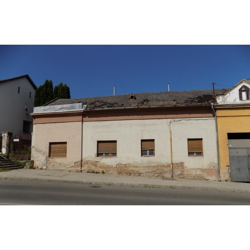 7090 Tamási, Szabadság utca 13