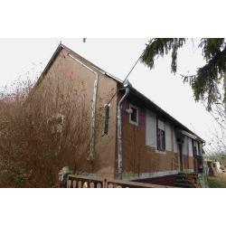 7300 Komló, Kisbattyán utca 9