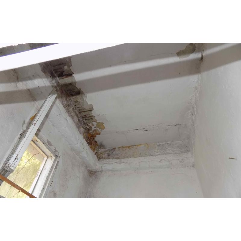 7300 Komló, Kisbattyán utca 9