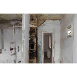 7300 Komló, Kisbattyán utca 9