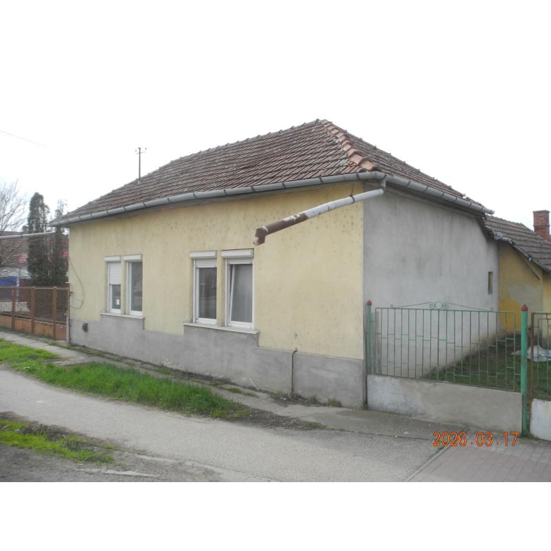 5085 Rákóczifalva, Szent László király utca 62.