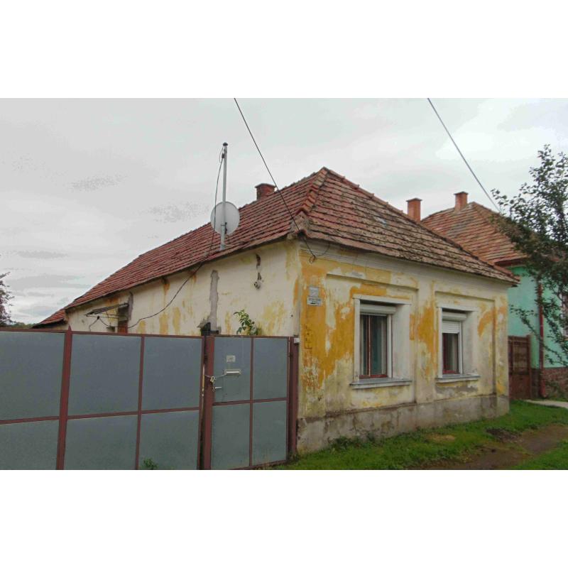 9326 Szil, Rózsa Ferenc utca 2