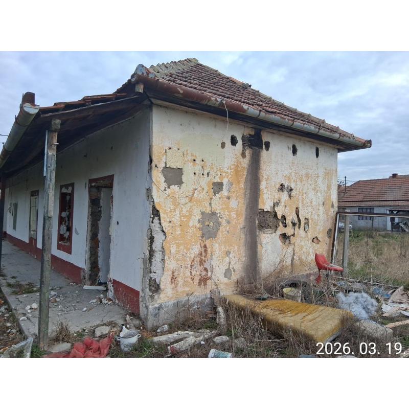 3386 Sarud, Csalogány utca 18