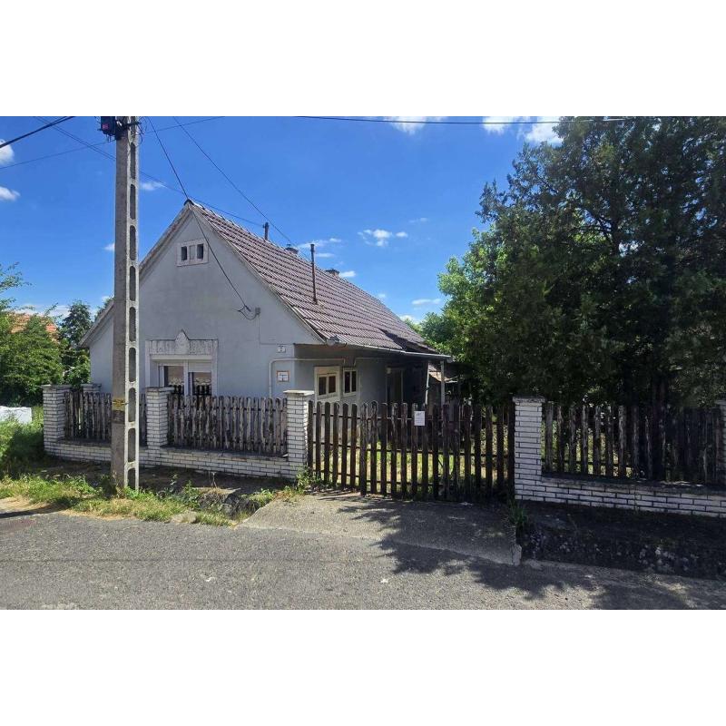 7150 Bonyhád, Alkotmány utca 7